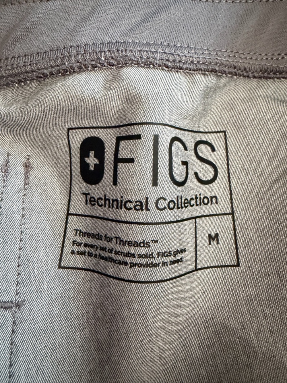 FIGS SET! Gray Catarina Scrub Top & Zamora Jogger Pants M 36508 - Picture 15 of 15